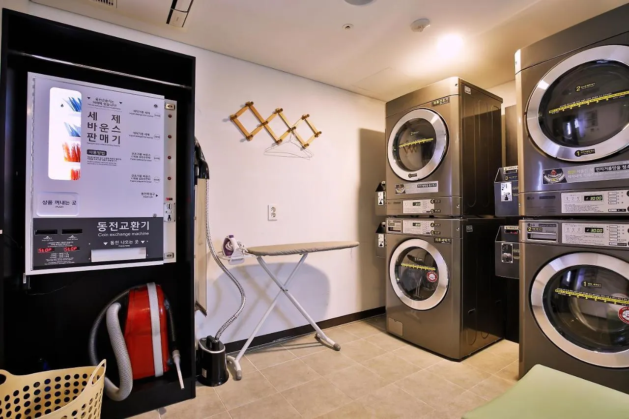 Hotel Midcity Myeongdong ソウル特別市 3*,